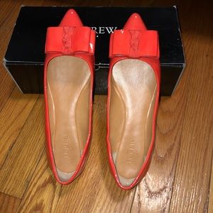 🧡J Crew Patent Flats w/ Bow 🧡